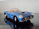 1:18 Hot Wheels Ferrari California 1964 Azul metálico